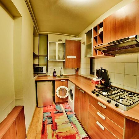 Nicole'S Apartment Бухарест Екстер'єр фото